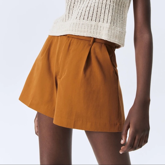 Zara caramel pleated shorts - Picture 4 of 8